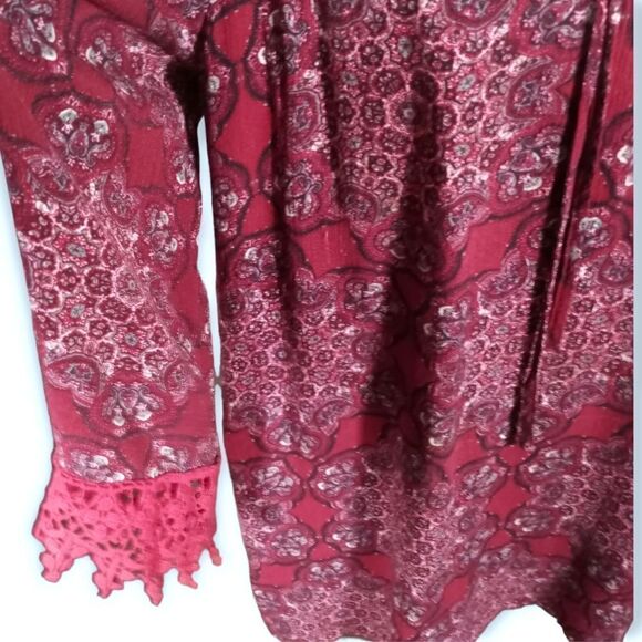 RED & BURGUNDY COLD SHOULDER DRESS SZ.M EUC - Picture 2 of 6